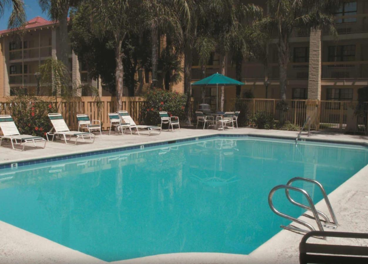 La Quinta Inn By Wyndham Bakersfield South Extérieur photo