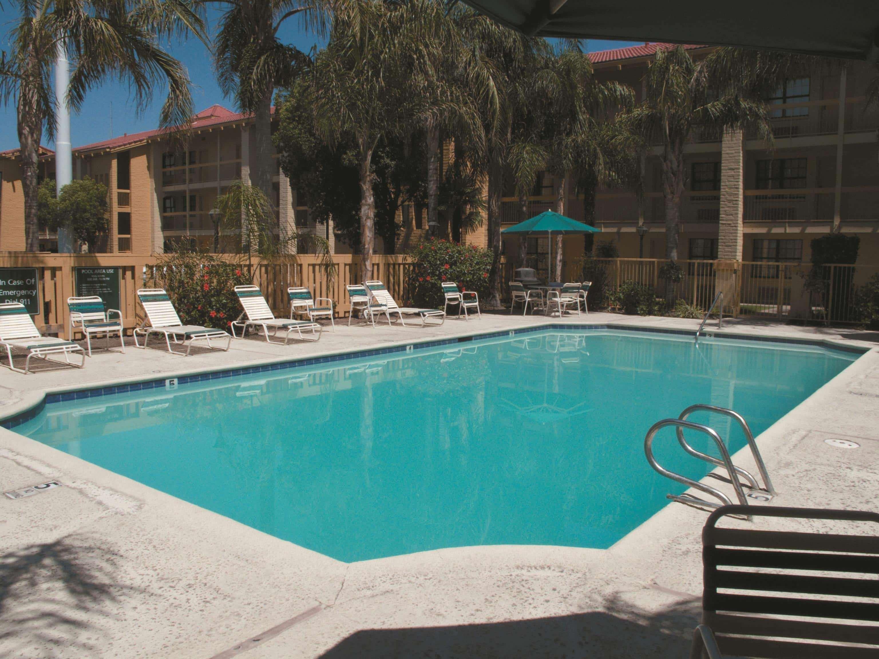 La Quinta Inn By Wyndham Bakersfield South Extérieur photo